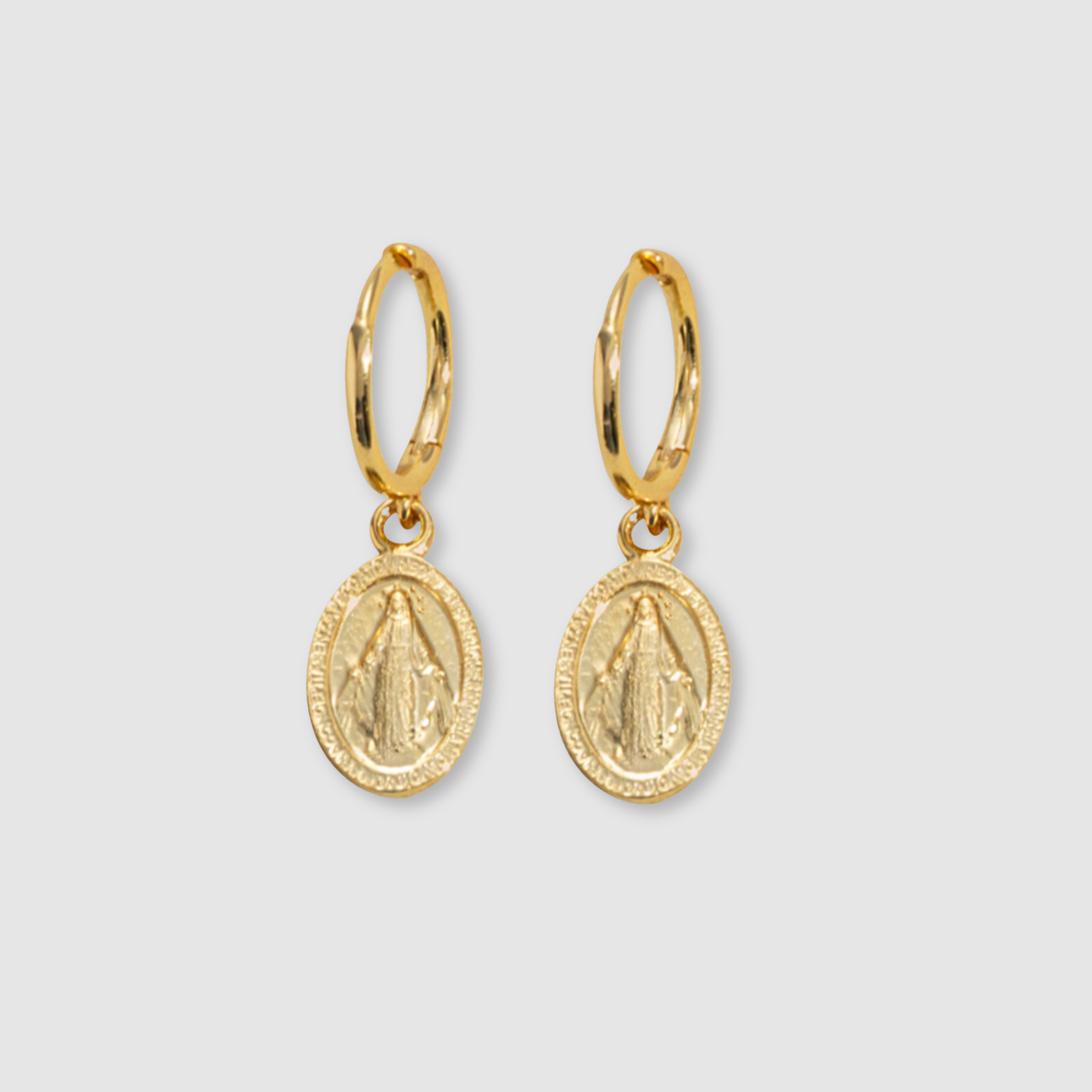 Holly Virgin Mary coins きらきらフープ ゴールド ピアス Mary Coin Hoop Earrings – Vedern